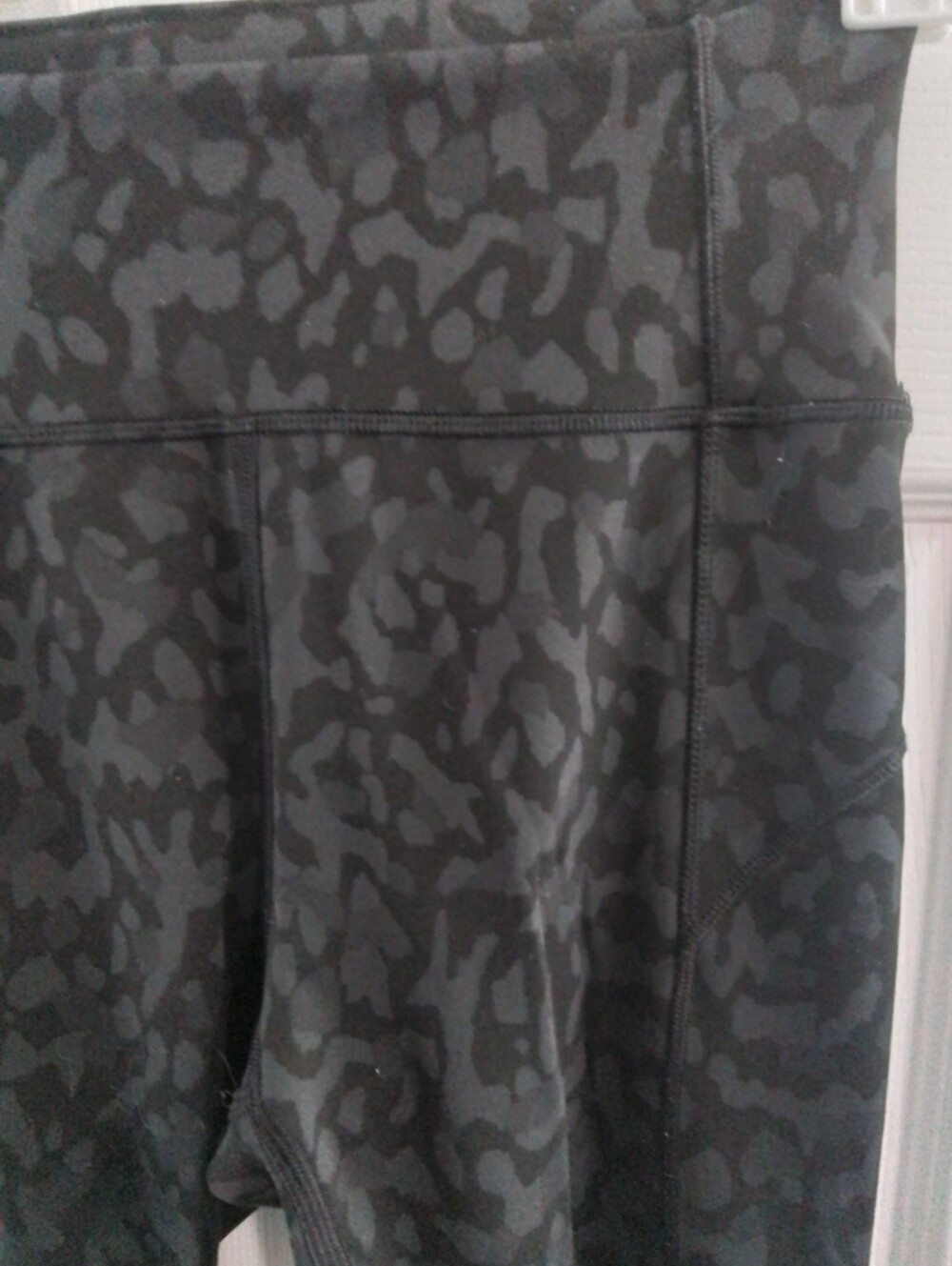 Lululemon In Movement Tight - Picture 2 of 5